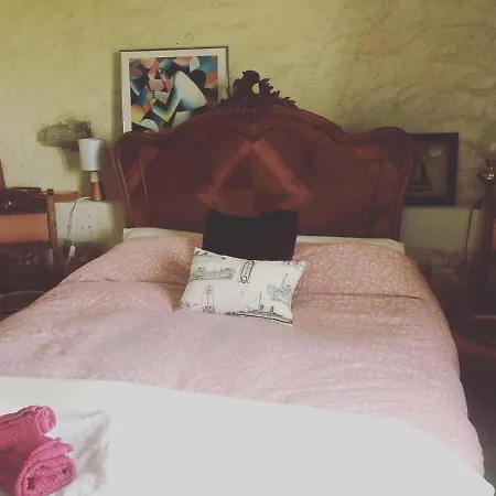 Cave Cervera Bed & Breakfast